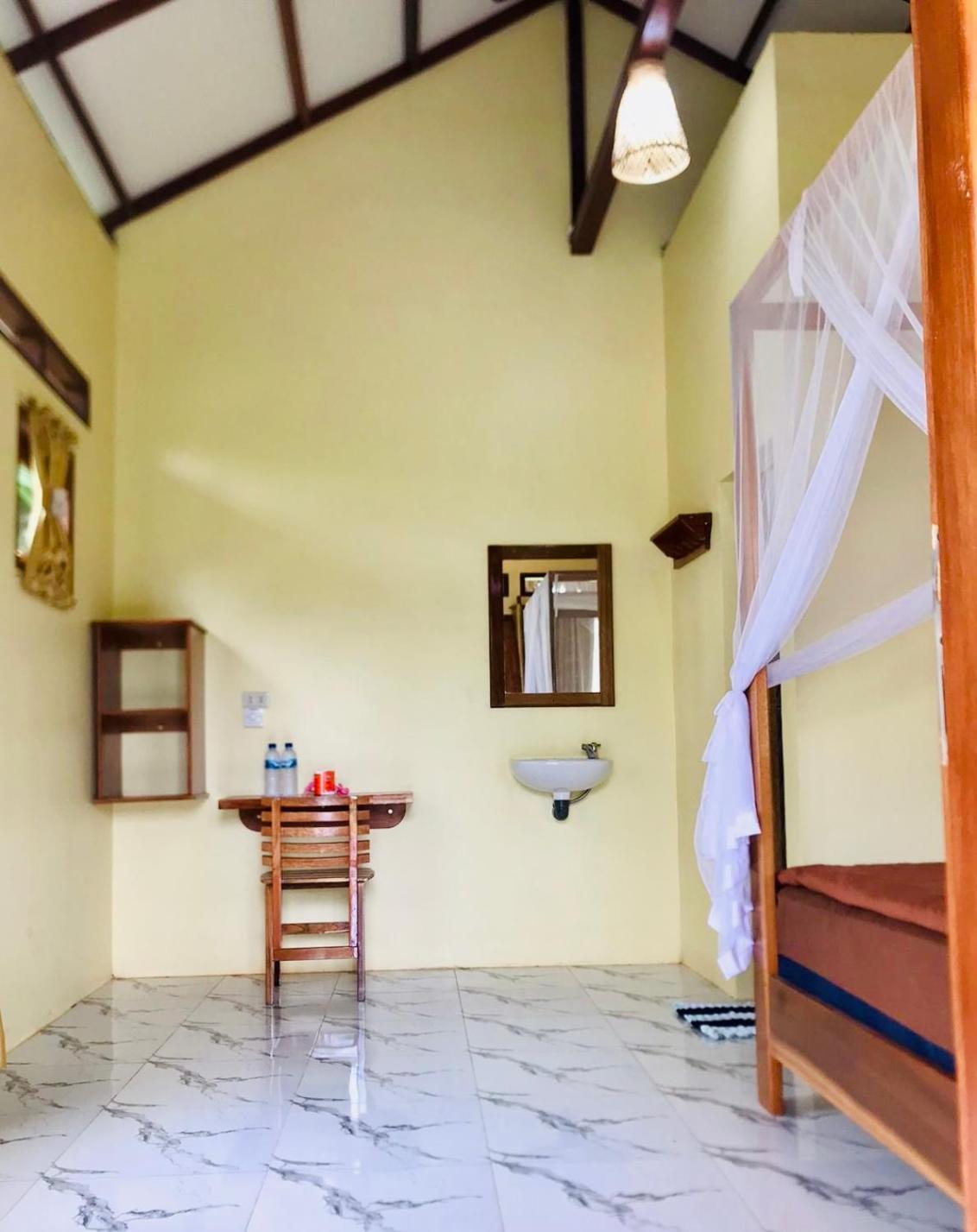 R5 Keramba Inn Bukit Lawang Exterior foto