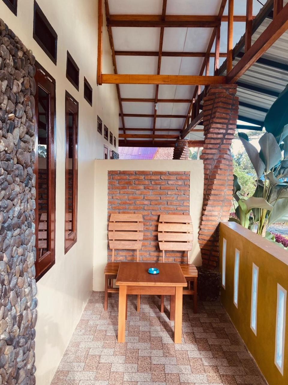 R5 Keramba Inn Bukit Lawang Exterior foto